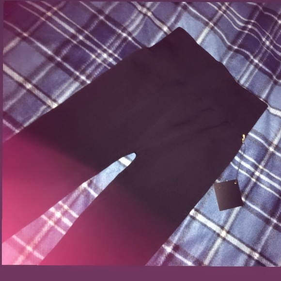BNWT Revamped woman’s size extra small leggings - Picture 3 of 9